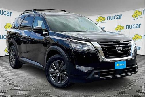 2022 Nissan Pathfinder SV 4WD