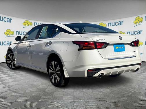 2021 Nissan Altima 2.5 SV