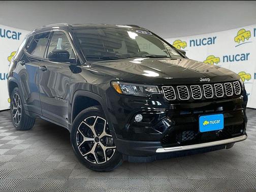 Diamond Black Crystal Pearlcoat 2025 Jeep Compass Limited