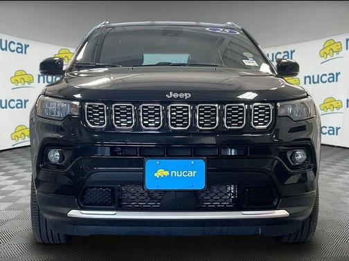 Diamond Black Crystal Pearlcoat 2025 Jeep Compass Limited