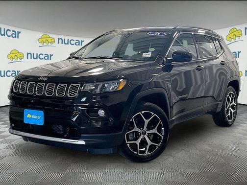 Diamond Black Crystal Pearlcoat 2025 Jeep Compass Limited