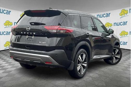 2022 Nissan Rogue SL
