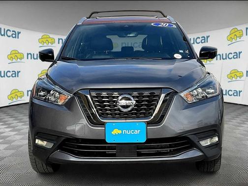 2020 Nissan Kicks SR