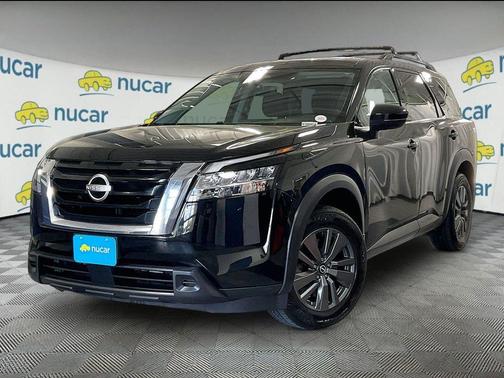 Super Black 2022 Nissan Pathfinder SV 4WD