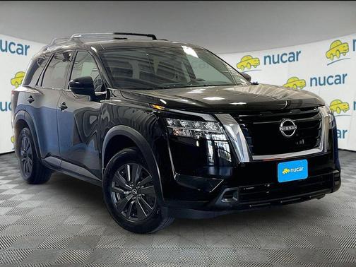 Super Black 2022 Nissan Pathfinder SV 4WD