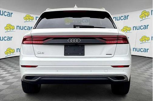 2022 Audi Q8 55 Premium Plus