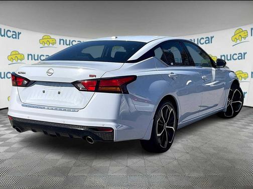 2023 Nissan Altima SR FWD