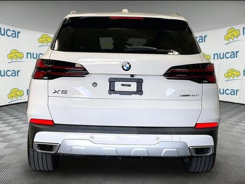 Alpine White 2025 BMW X5 xDrive40i