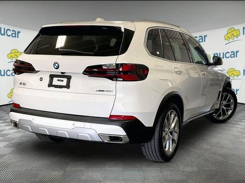 Alpine White 2025 BMW X5 xDrive40i