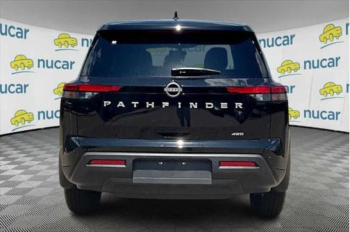 2025 Nissan Pathfinder S