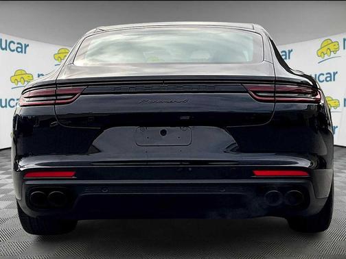 2020 Porsche Panamera 4