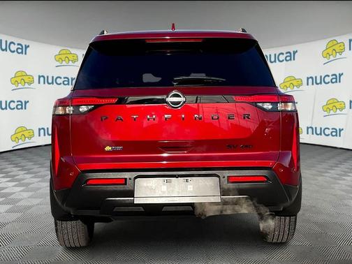 2024 Nissan Pathfinder SV 4WD