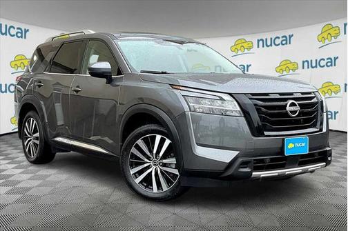 2023 Nissan Pathfinder Platinum 4WD