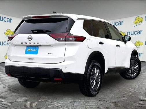 Glacier White 2024 Nissan Rogue S