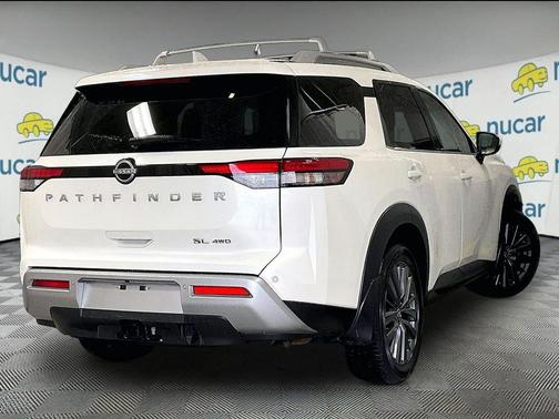 Pearl White Tricoat 2024 Nissan Pathfinder SL 4WD