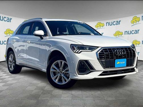 2024 Audi Q3 Premium 45 TFSI S line quattro Tiptronic