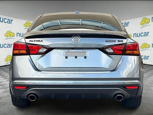 2022 Nissan Altima SR FWD
