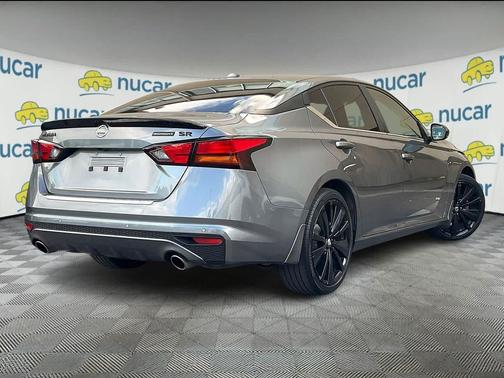 2022 Nissan Altima SR FWD