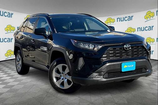 2020 Toyota RAV4 LE