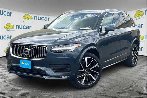2021 Volvo XC90 T6 Momentum