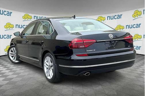 2017 Volkswagen Passat 1.8T SE w/Technology
