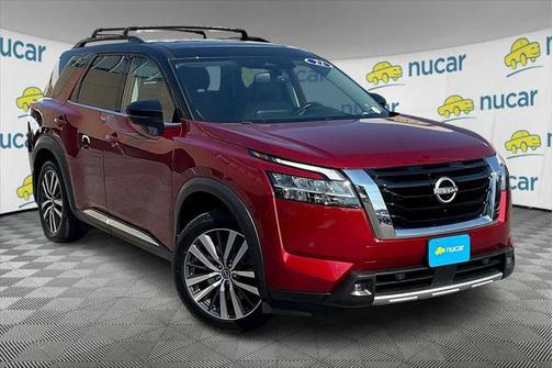 2022 Nissan Pathfinder Platinum 4WD