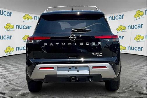 2022 Nissan Pathfinder Platinum 4WD