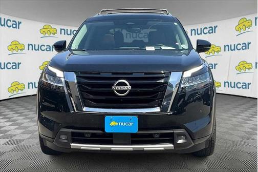 2022 Nissan Pathfinder Platinum 4WD