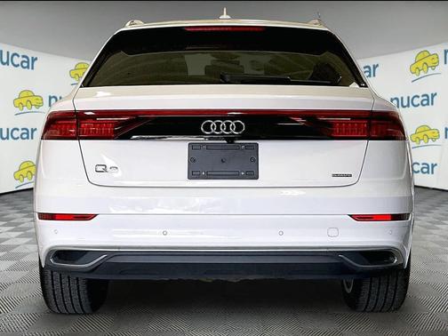 Carrara White 2023 Audi Q8 55 Premium