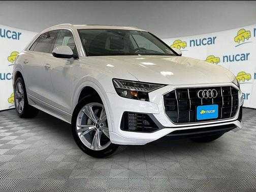 Carrara White 2023 Audi Q8 55 Premium