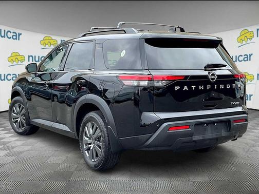 2022 Nissan Pathfinder SV 4WD