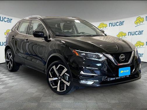 Magnetic Black Pearl 2022 Nissan Rogue Sport SL