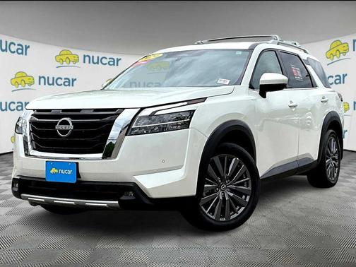 2024 Nissan Pathfinder SL 4WD