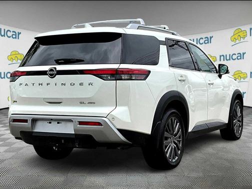 2024 Nissan Pathfinder SL 4WD