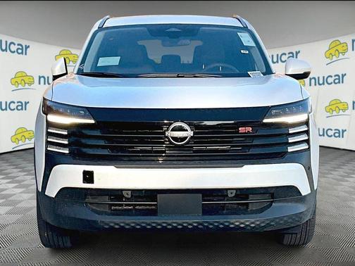 Aspen White Tricoat 2025 Nissan Kicks SR
