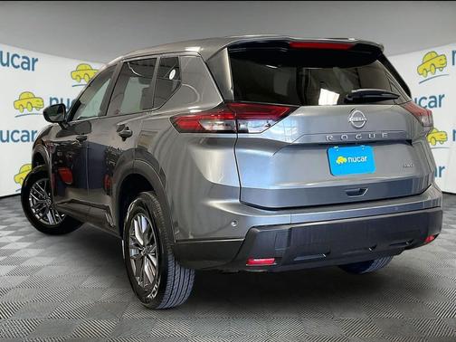 Gun Metallic 2024 Nissan Rogue S