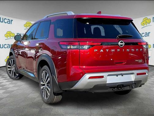 2025 Nissan Pathfinder Platinum