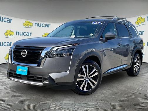 Gun Metallic 2025 Nissan Pathfinder Platinum 4WD