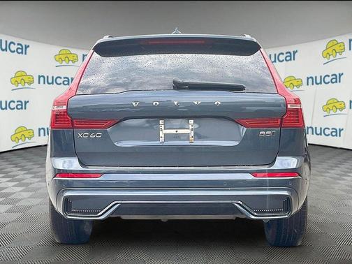 Denim Blue Metallic 2024 Volvo XC60 B5 Plus Dark Theme