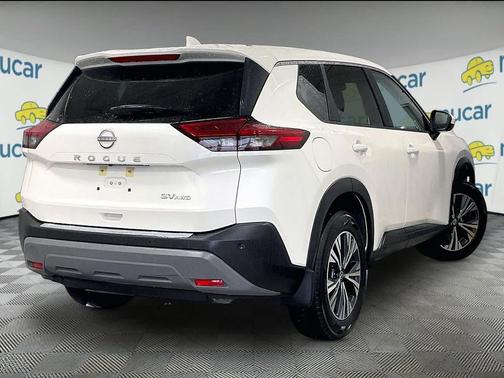 Pearl White Tricoat 2023 Nissan Rogue SV