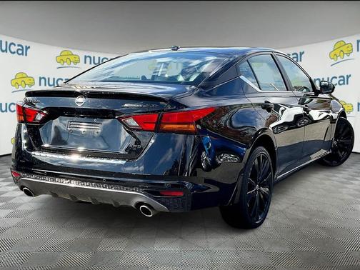 2022 Nissan Altima SR Intelligent AWD