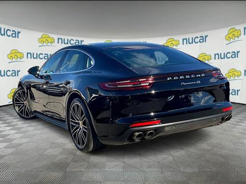 2018 Porsche Panamera 4S