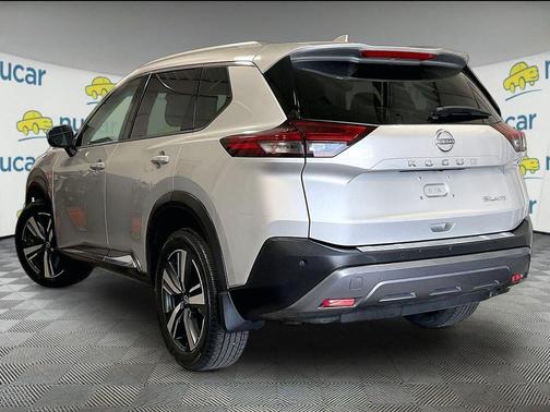 Brilliant Silver Metallic 2023 Nissan Rogue SL