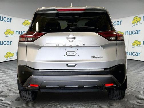 Brilliant Silver Metallic 2023 Nissan Rogue SL