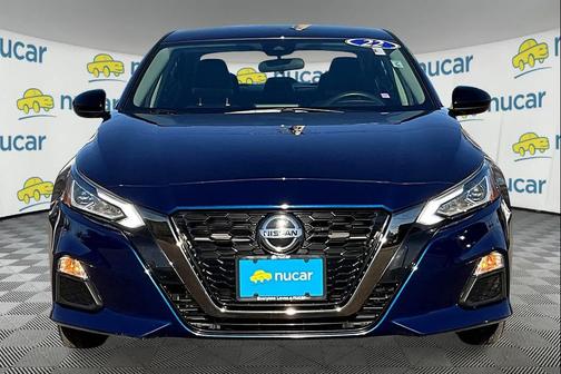 Deep Blue Pearl 2022 Nissan Altima SR FWD