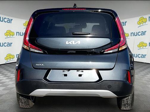 Gravity Gray 2024 Kia Soul LX