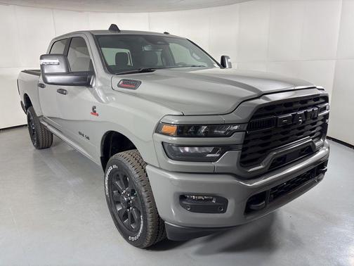 2026 RAM 3500 Big Horn Crew Cab 4x4 6'4' Box