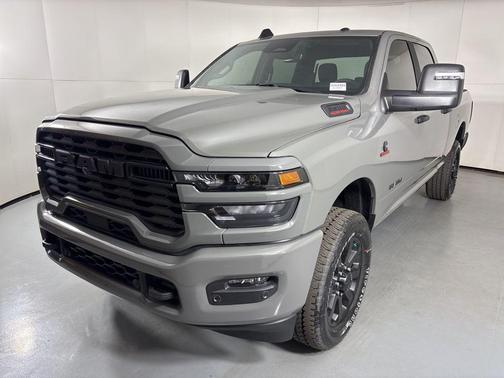 2026 RAM 3500 Big Horn Crew Cab 4x4 6'4' Box