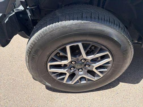 Bright White Clearcoat 2025 Jeep Wrangler 4-Door Sahara 4x4