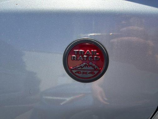 Silver Zynith Metallic Clearcoat 2025 Jeep Compass Trailhawk